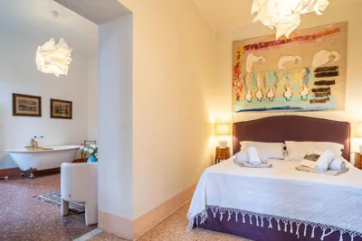 庭園の景色を望むジュニアスイート — Tenuta di Tramonte Boutique Hotel